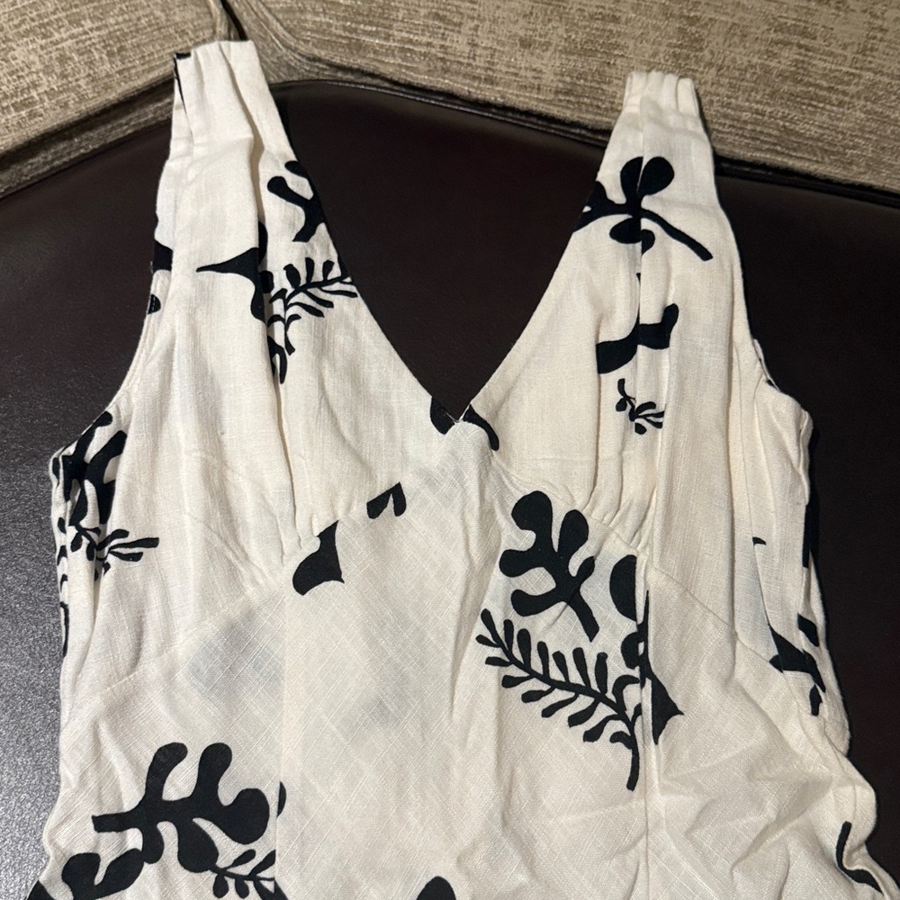 Paperheart White and Black Floral Maxi Dress - Picture 2 of 4
